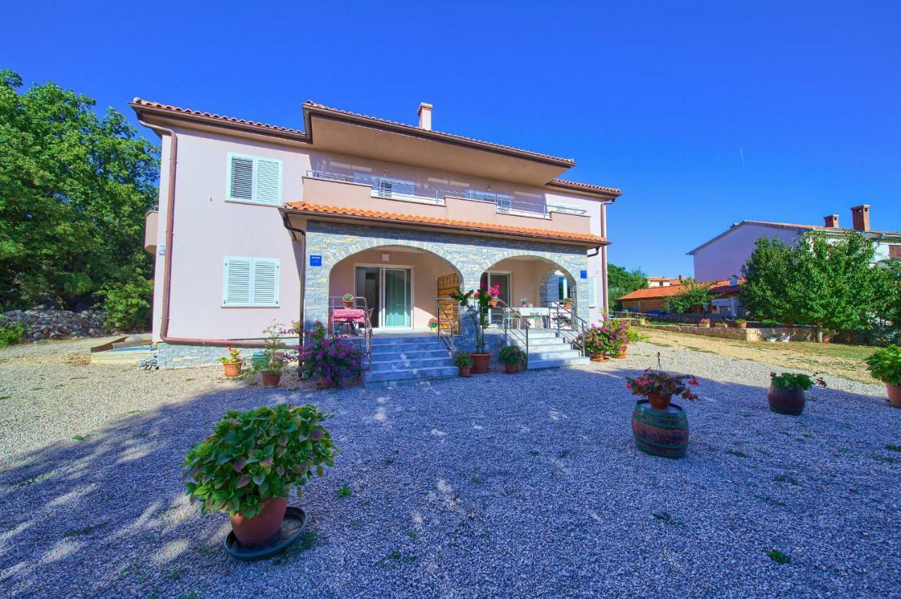 Stela Apartamento Pinezići Exterior foto