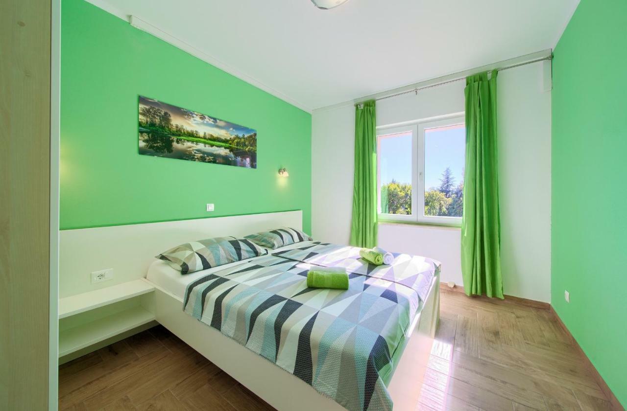Stela Apartamento Pinezići Exterior foto